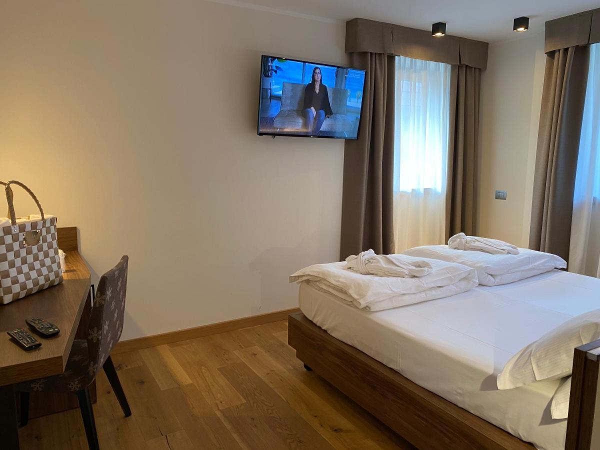 Dolomeet Boutique Hotel Pinzolo Eksteriør billede