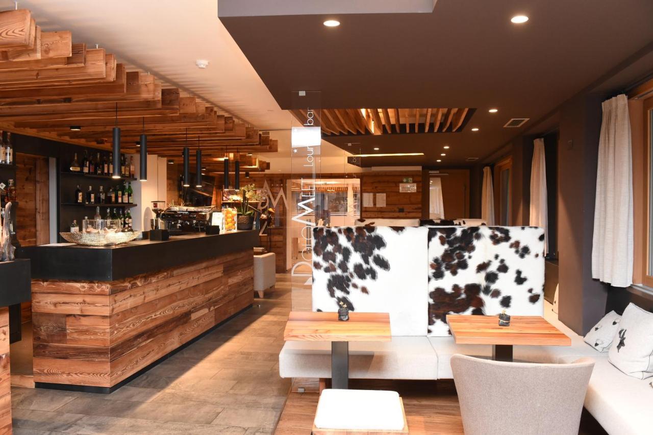 Dolomeet Boutique Hotel Pinzolo Eksteriør billede