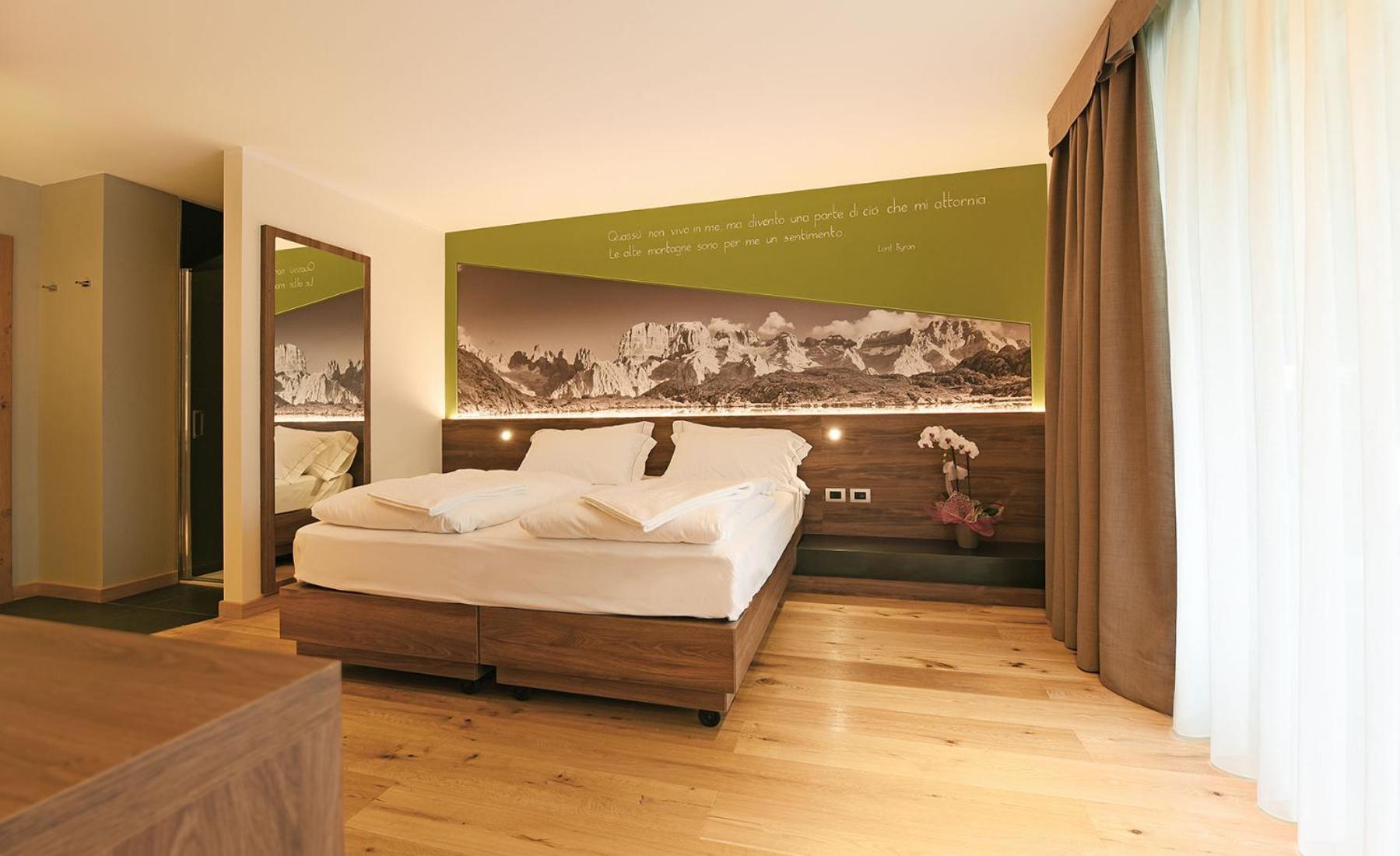 Dolomeet Boutique Hotel Pinzolo Eksteriør billede