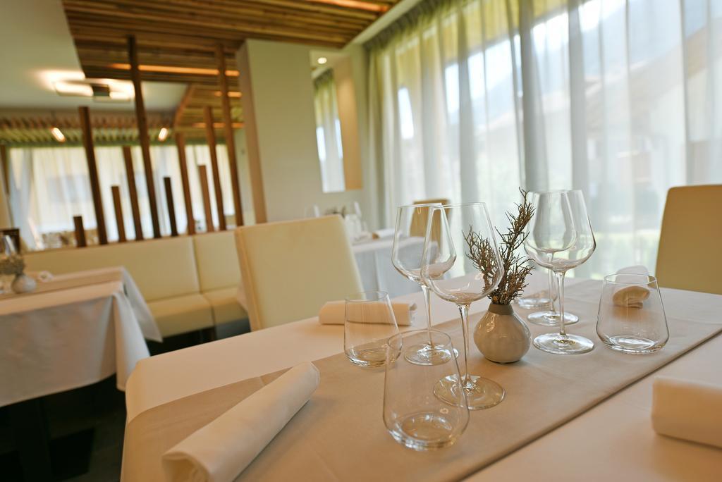 Dolomeet Boutique Hotel Pinzolo Eksteriør billede