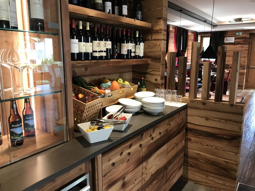 Dolomeet Boutique Hotel Pinzolo Eksteriør billede